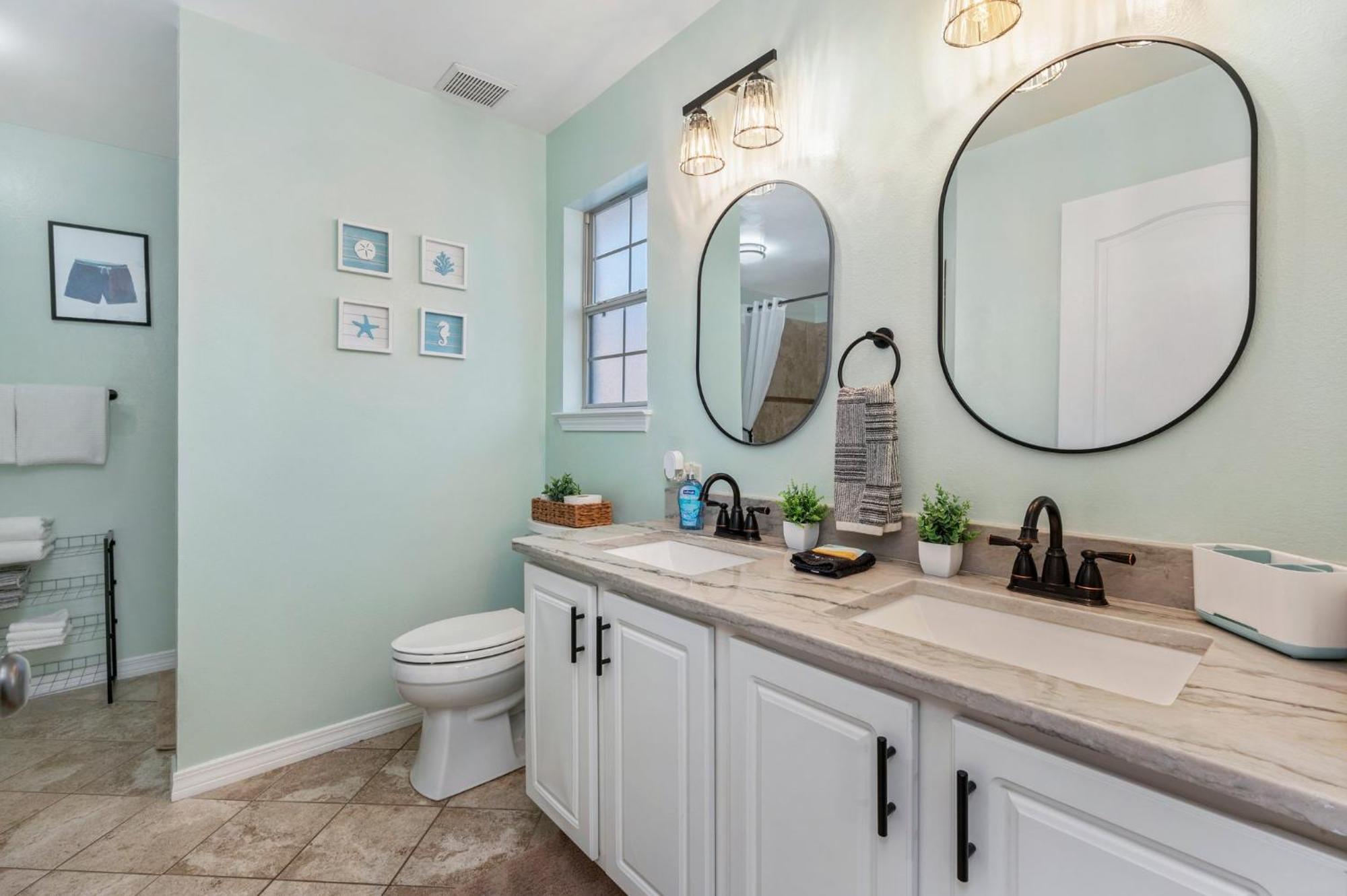 Beautiful Pet Friendly Home! New Tropical Pool, Opt Golf Cart And Pool Heat, Minutes To Beach Destin Eksteriør billede